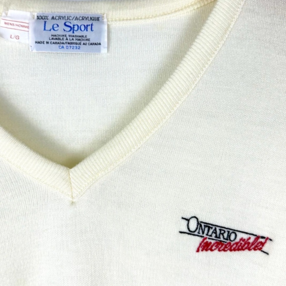 Vintage 1970’s 1980’s Le Sport Acrylic Knit ‘Ontario Incredible!’ V-Neck Sweater
